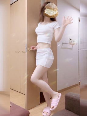 『明日ご予約ありがとね〜…///』